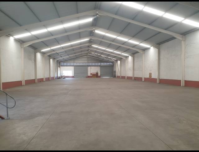 1,235M² WAREHOUSE TO LET IN CATO RIDGE